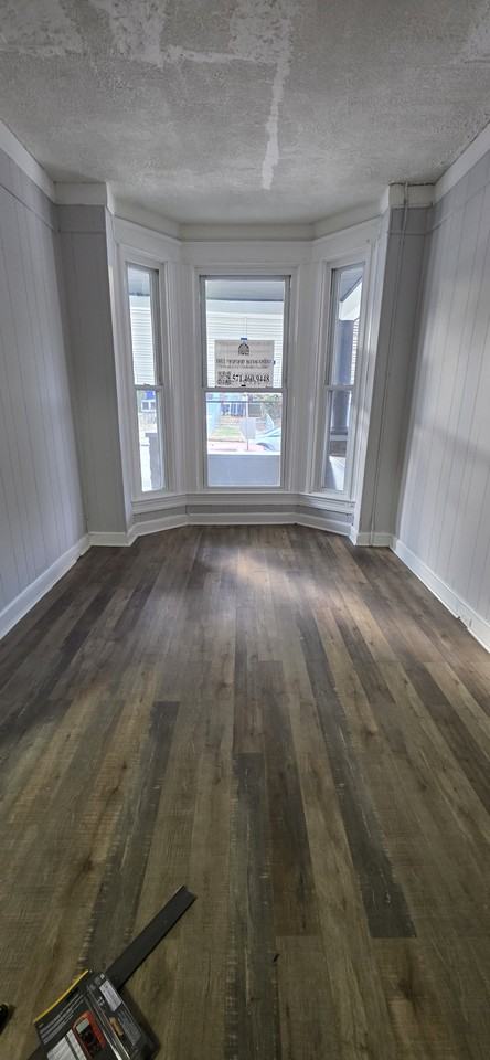 1135 Poplar Grove St - Photo 4 of 9