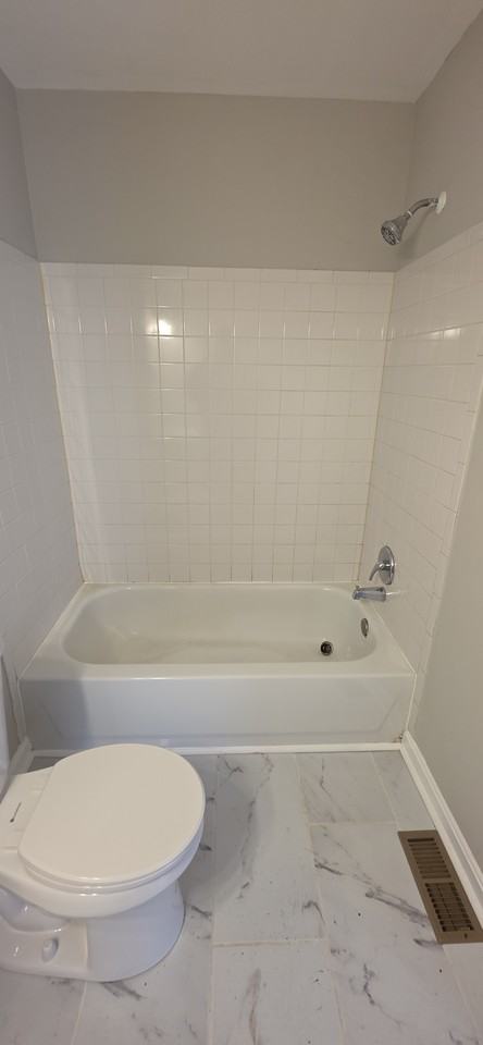 3309 Noble St - Photo 6 of 7