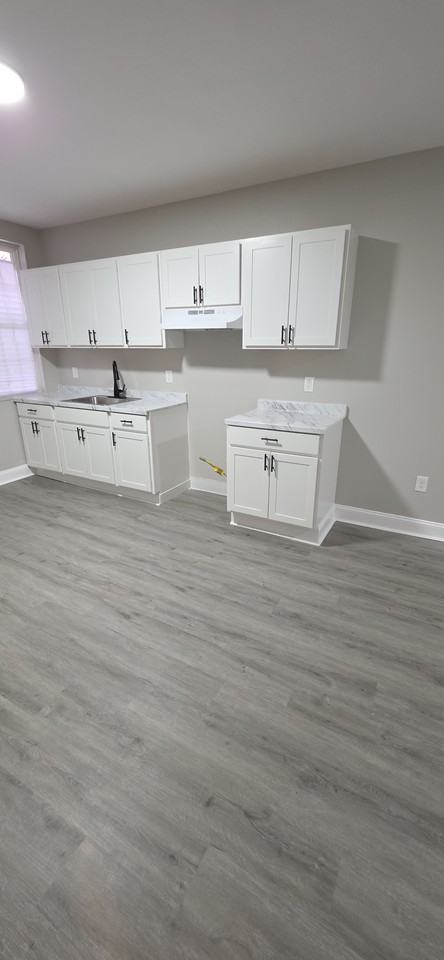 2125 E Oliver St - Photo 2 of 9