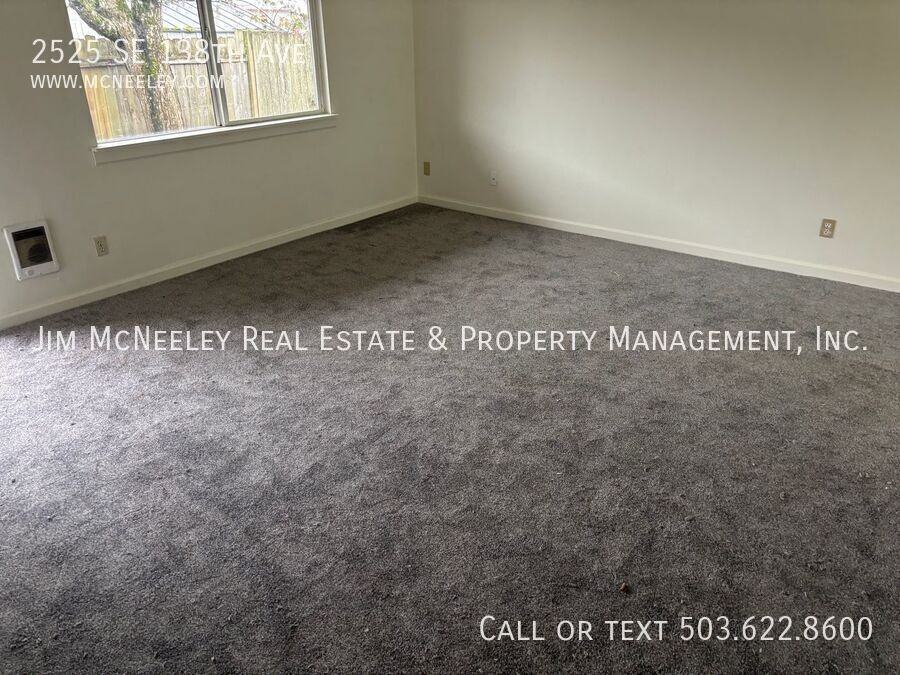 2525 Se 138th Ave - Photo 2 of 14