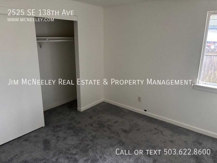 2525 Se 138th Ave - Photo 6 of 14