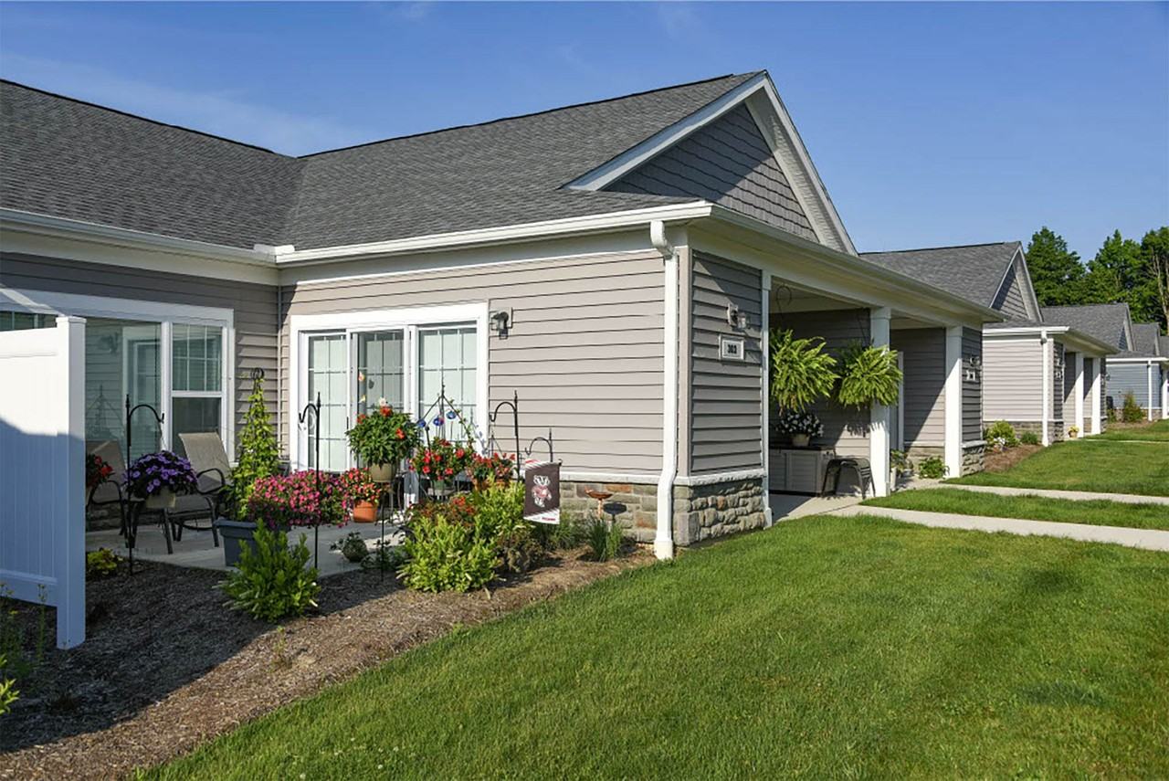 Heyday Oak Creek - Photo 2 of 14