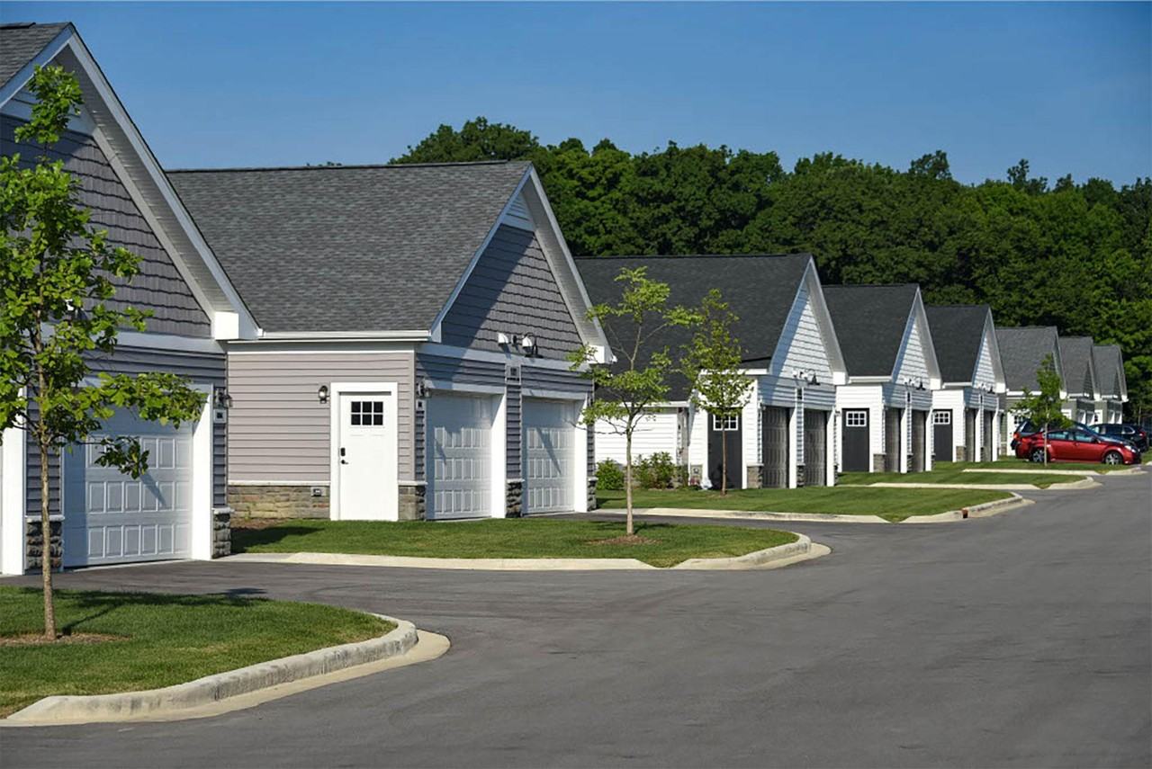 Heyday Oak Creek - Photo 3 of 14