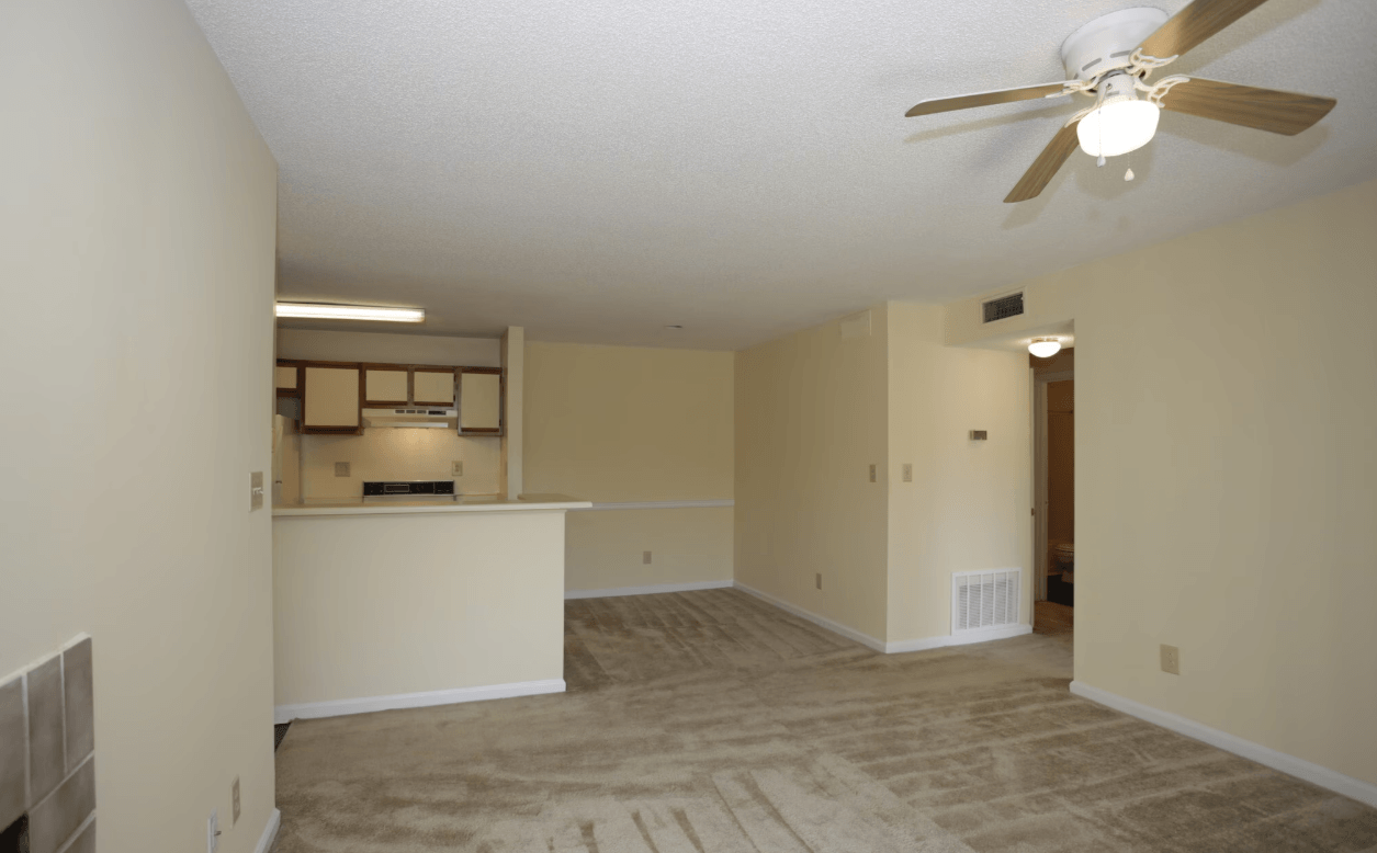 Oak Ridge Trace I Apartments Located in Morrow, GA - Photo 6 of 8
