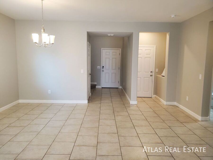 12102 E Metz Dr - Photo 2 of 28