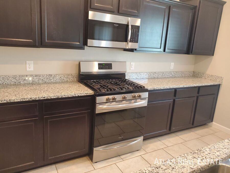 12102 E Metz Dr - Photo 7 of 28