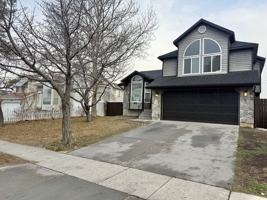 featured image of 5687 S Esprit Dr #1