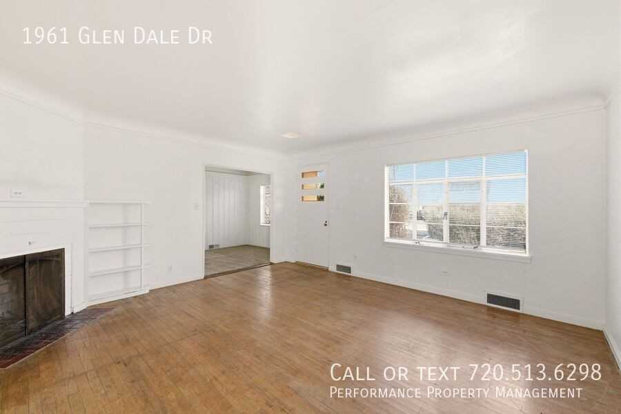 1961 Glen Dale Dr - Photo 4 of 21