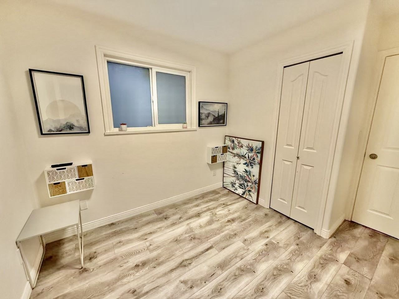 759 51st Ave E Uppr - Photo 2 of 15