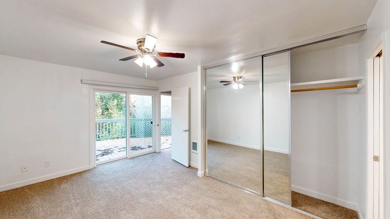 100 Sycamore Ave #14 - Photo 5 of 17