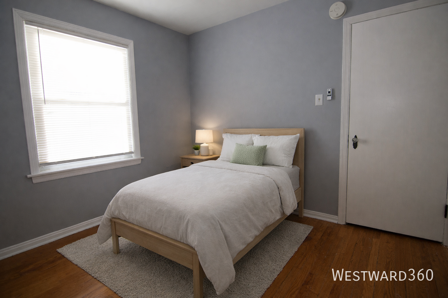 14301 S Edbrooke Ave - Photo 7 of 11