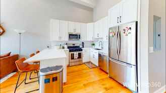 1470 W Webster Ave #204 - Photo 1 of 1