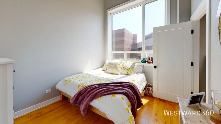 1470 W Webster Ave #204 - Photo 3 of 7