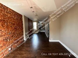 featured image of 541 Mulberry St