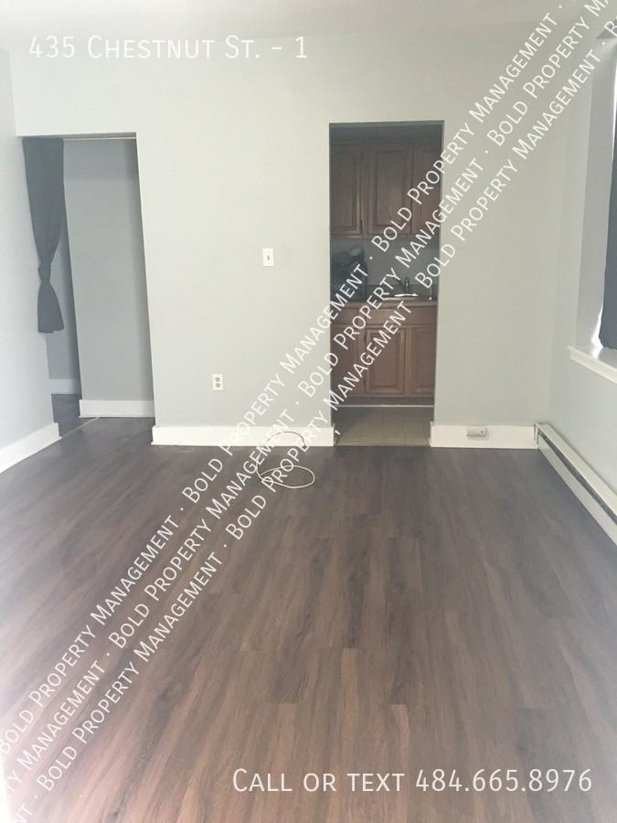 435 Chestnut St #1 - Photo 2 of 10