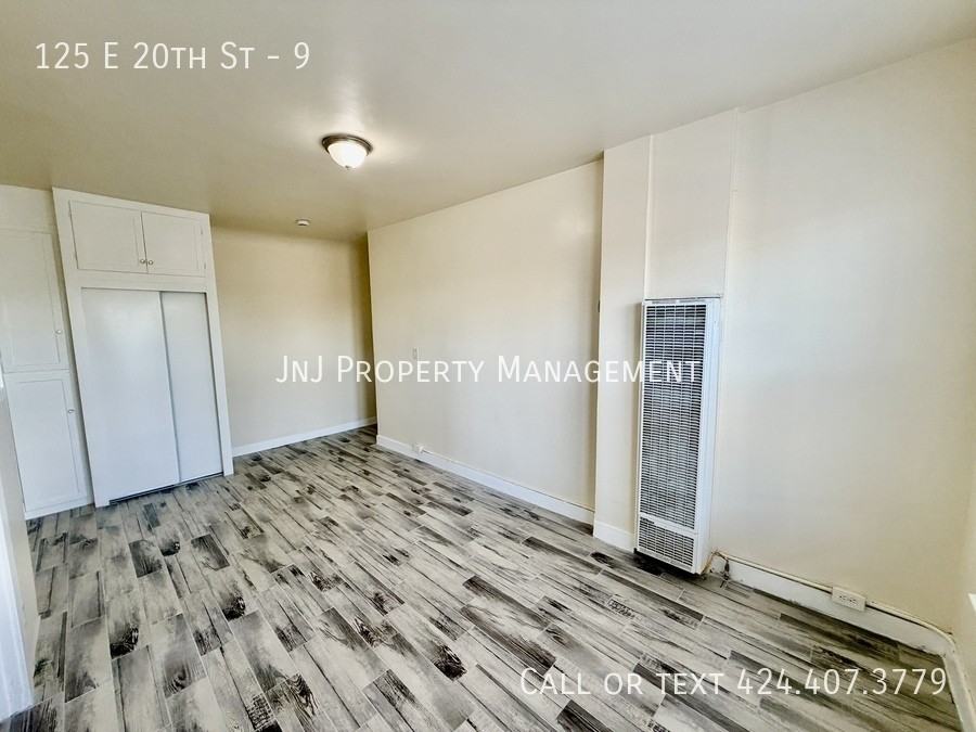 125 E 20th St #9 - Photo 5 of 10