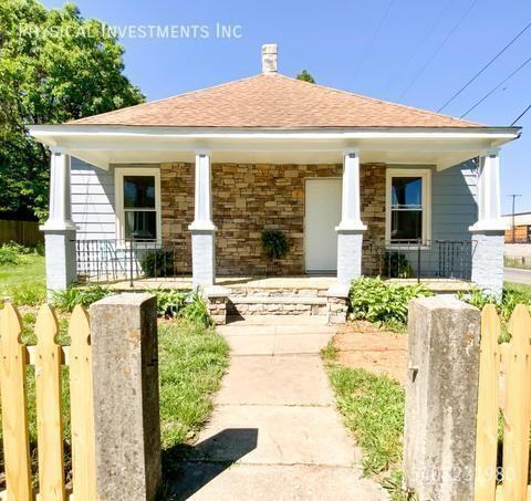 17th St Se - Photo 4 of 20