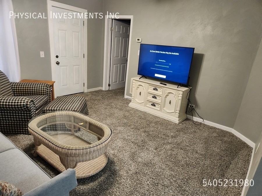 17th St Se - Photo 7 of 20