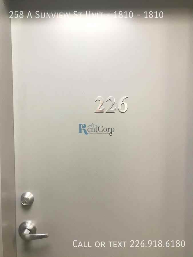 258 A Sunview St Unit - 1810 #1810 - Photo 2 of 11