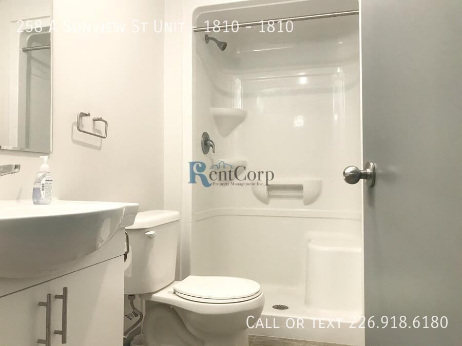258 A Sunview St Unit - 1810 #1810 - Photo 3 of 11