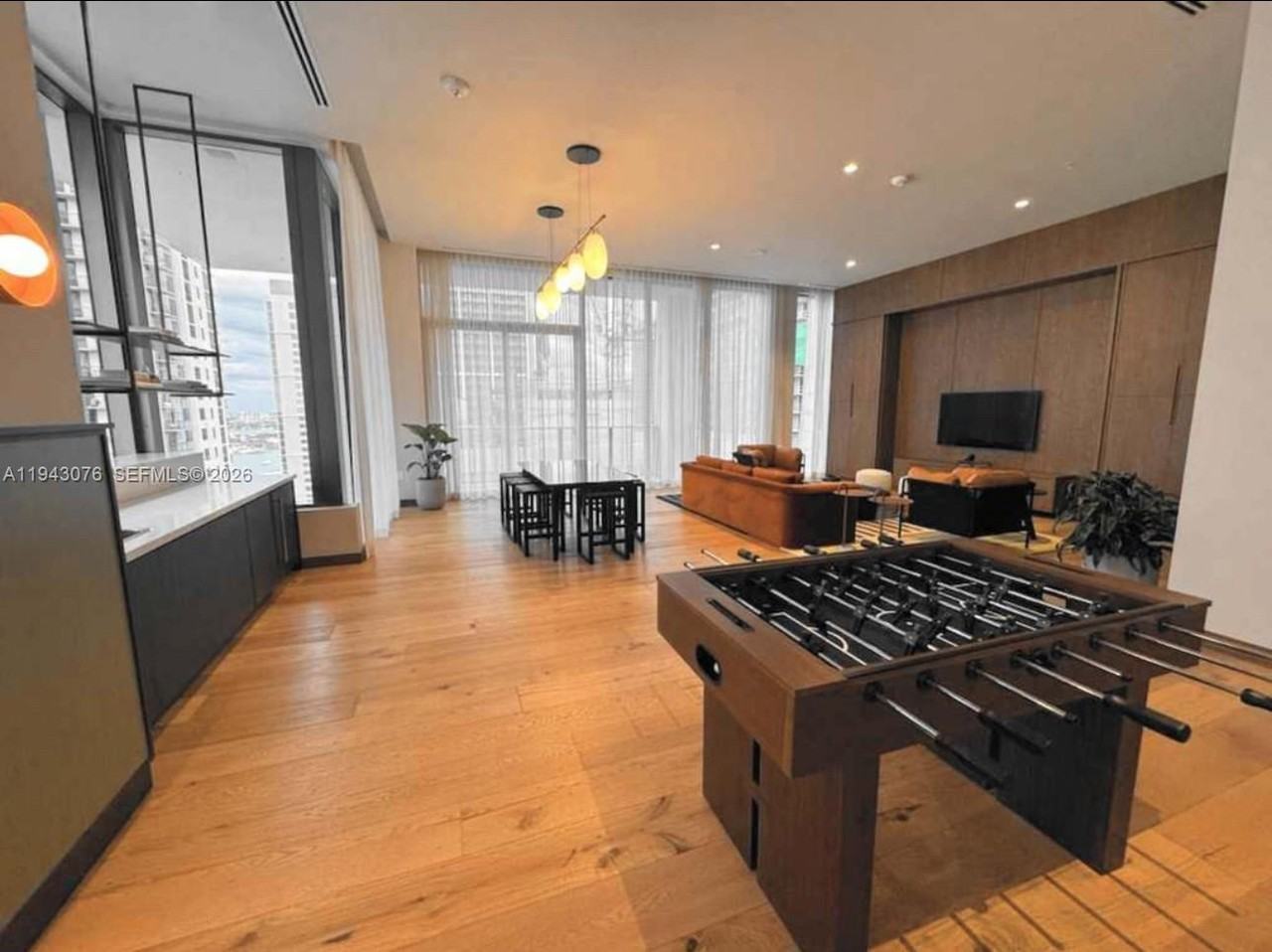 601 N Miami Ave #601-901 - Photo 3 of 17