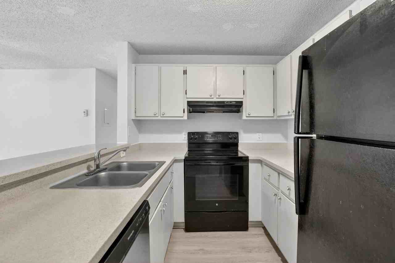 9420 Nw 49th Pl #942013A - Photo 3 of 22