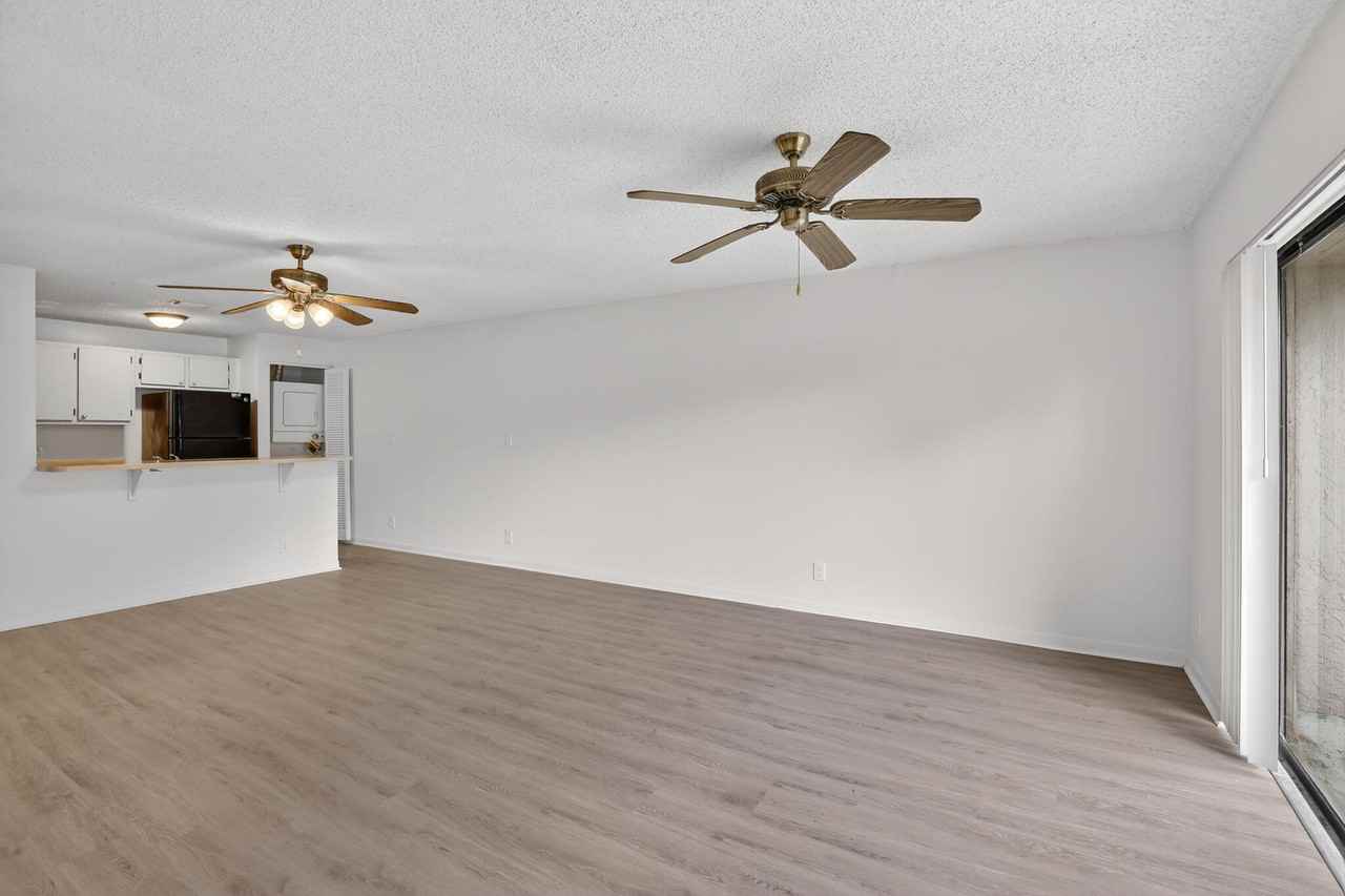 9420 Nw 49th Pl #942013A - Photo 4 of 22