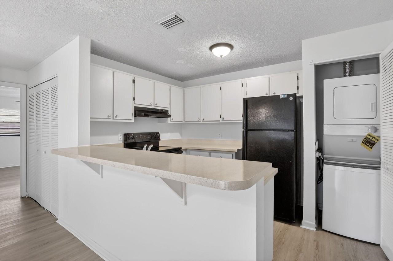 9420 Nw 49th Pl #942013A - Photo 7 of 22