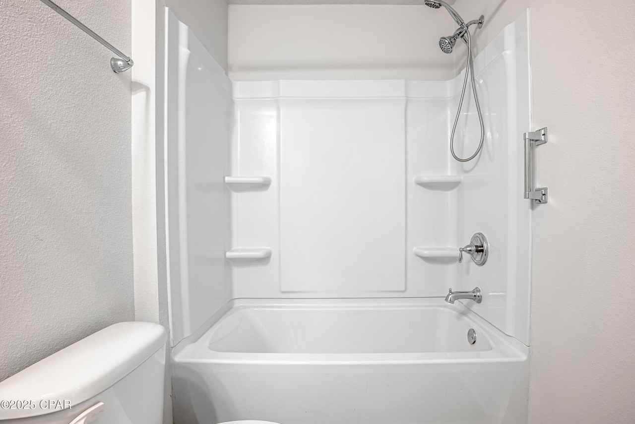 7472 Shadow Lake Dr #7472 - Photo 6 of 50