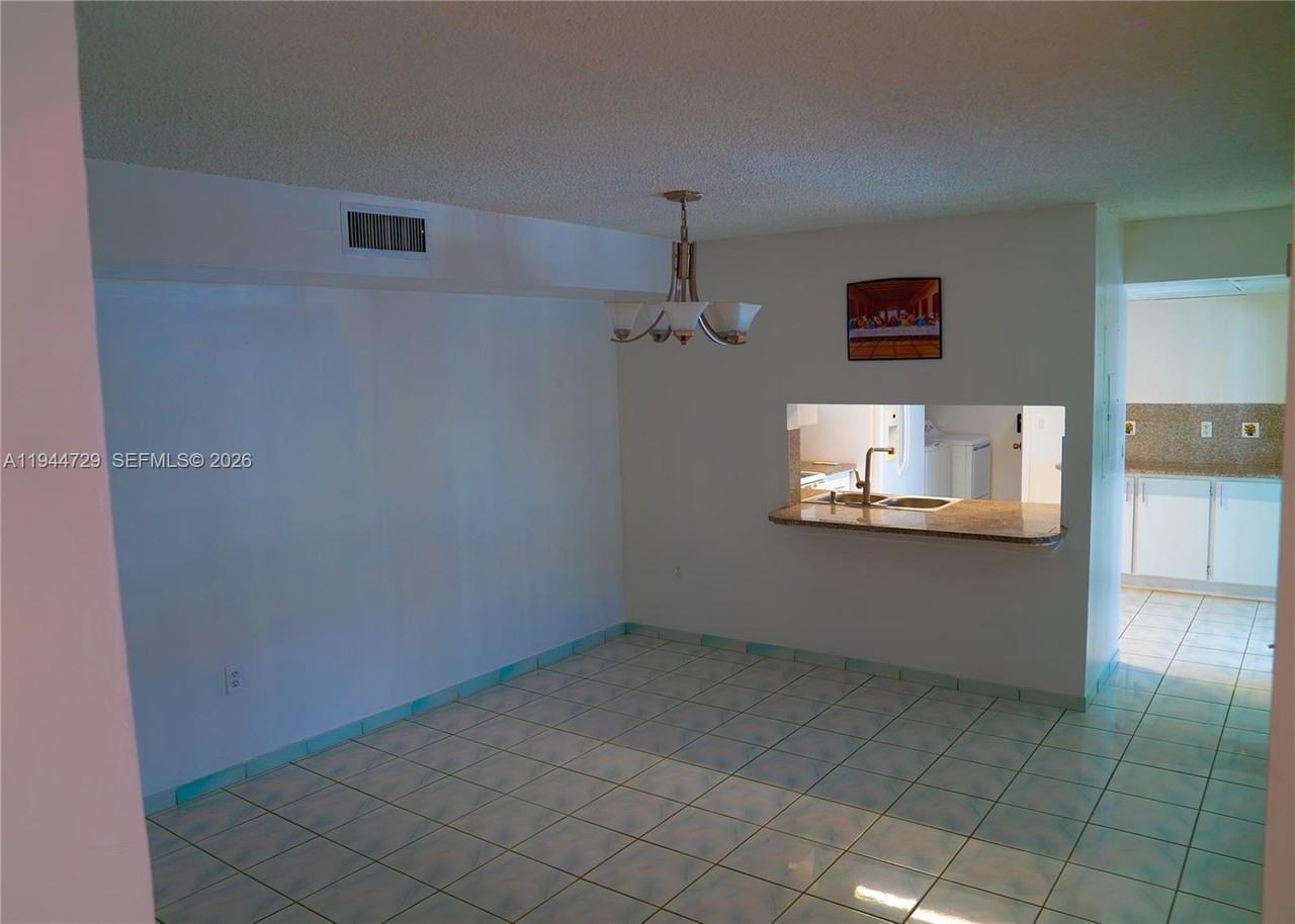 8093 Nw 99th St #8093-2252 - Photo 3 of 12