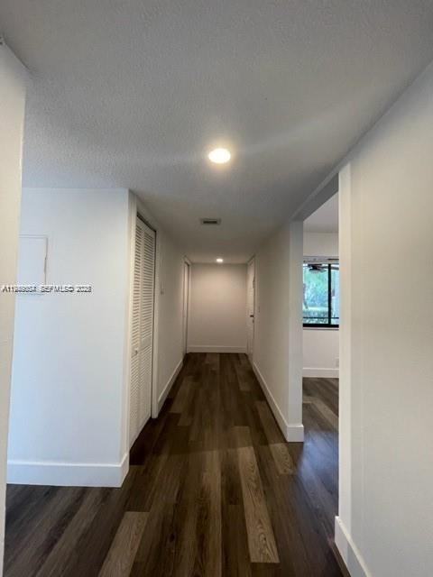 321 Lakeview Dr #321-105 - Photo 3 of 41