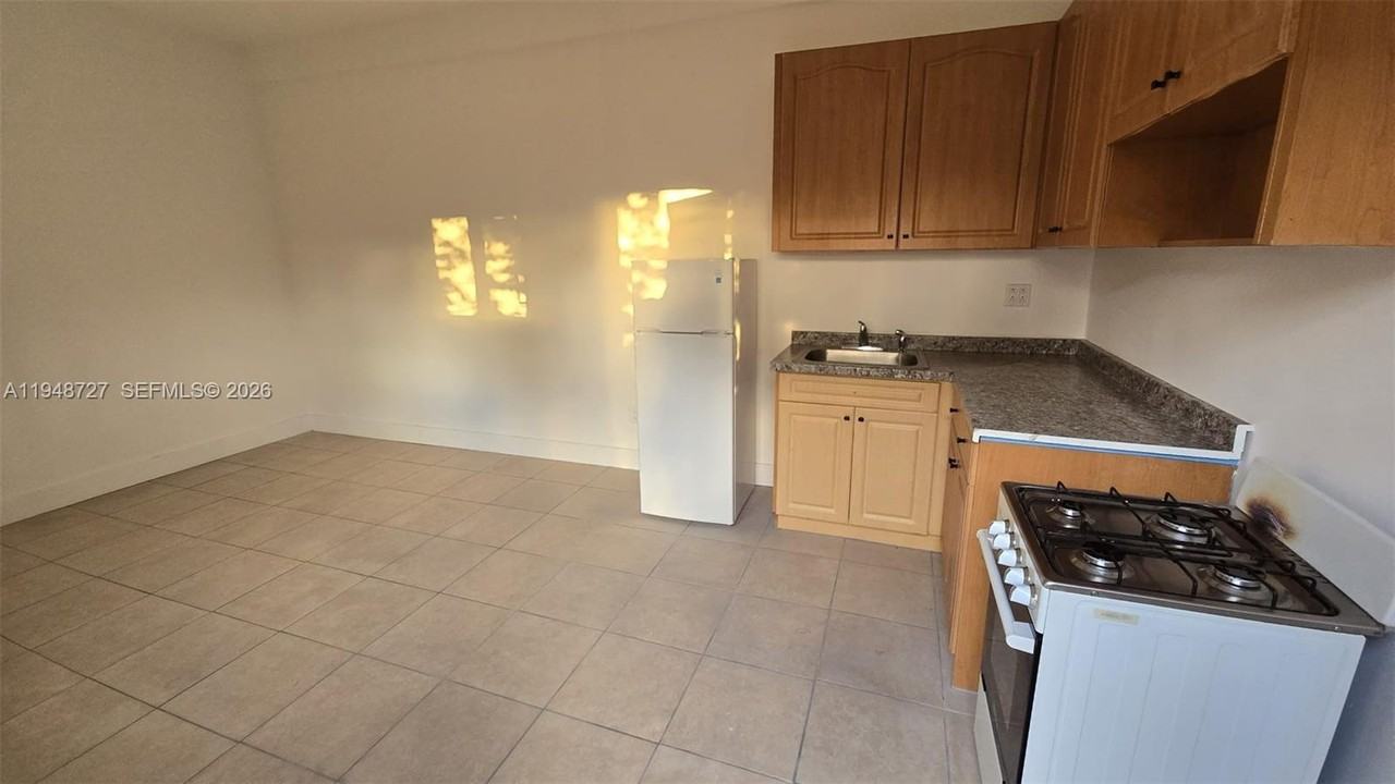 950 Nw 149th Ter #950-1 - Photo 6 of 7