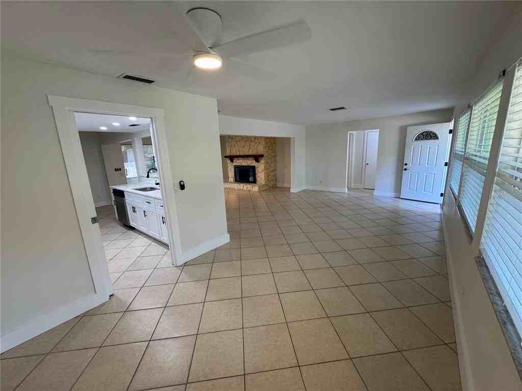 509 E Park Dr #509 - Photo 2 of 17