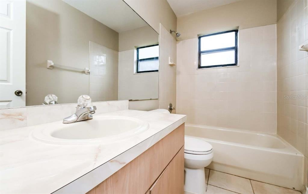 10018 N Hartts Dr #10018 - Photo 4 of 11