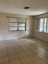 3120 Sw 15th Ave #3120E - Photo 1 of 1