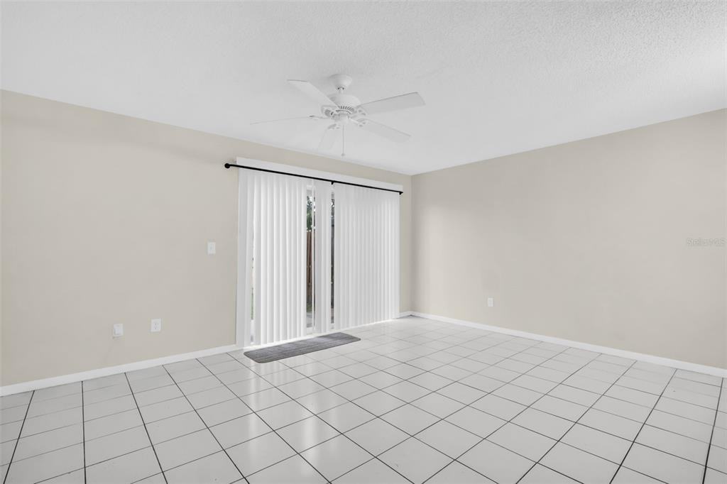 1526 Chateaux De Ville Ct #1526 - Photo 2 of 29