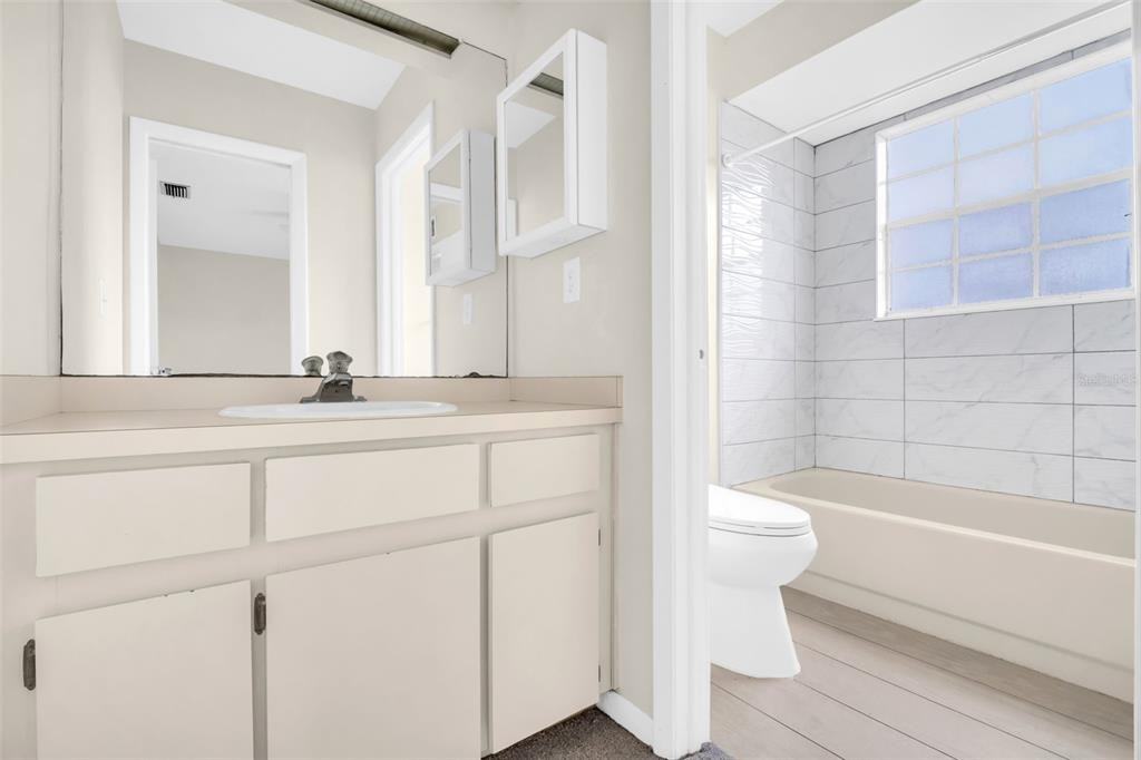 1526 Chateaux De Ville Ct #1526 - Photo 7 of 29