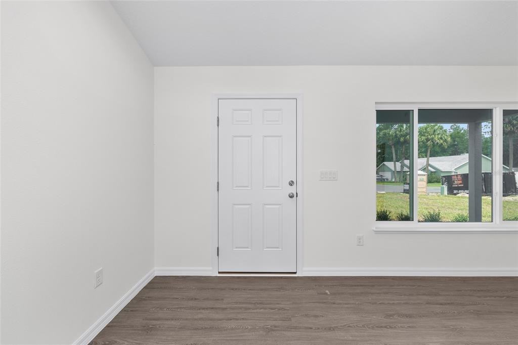 654 Ne 130th Ct #654 - Photo 6 of 35