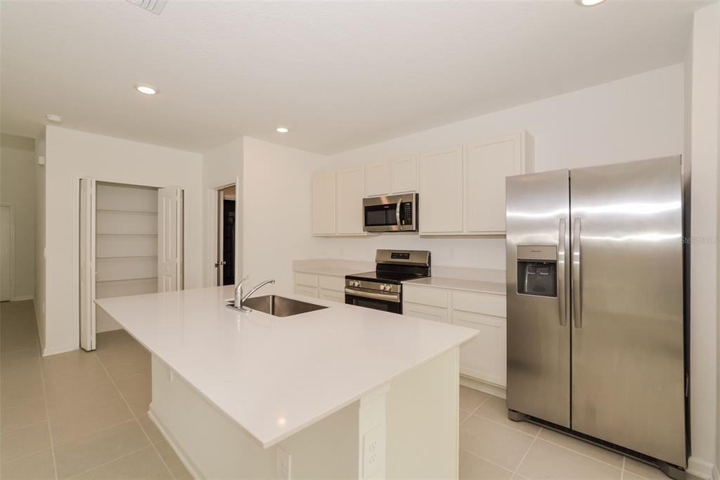 2827 Whitaker Point Rd #2827 - Photo 2 of 15