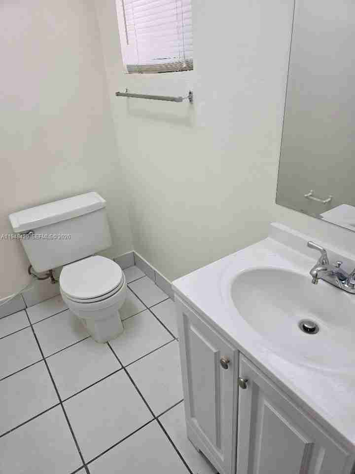 1121 Sw 105th Ave #1121-322 - Photo 7 of 19