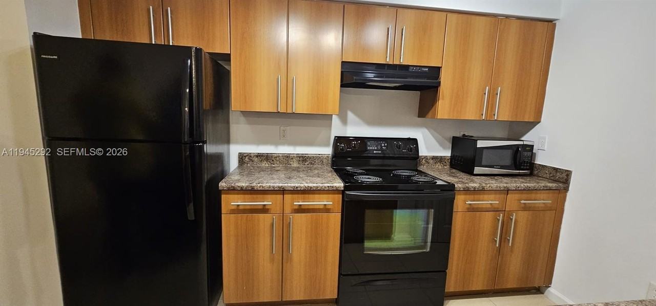 5800 W Sample Rd #5800-103 - Photo 4 of 18