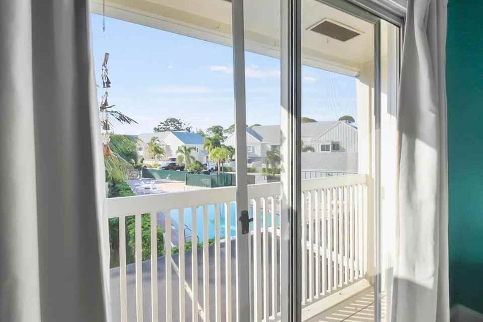 6335 Riverwalk Ln #6335-3 - Photo 3 of 20