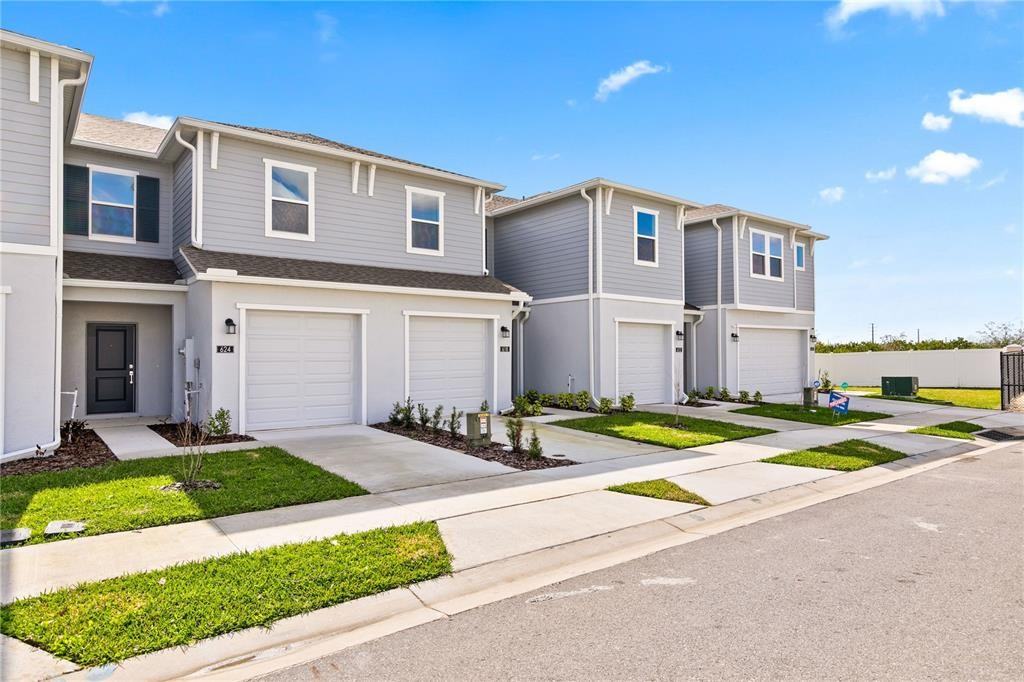 624 Poppy Ln #624 - Photo 4 of 23