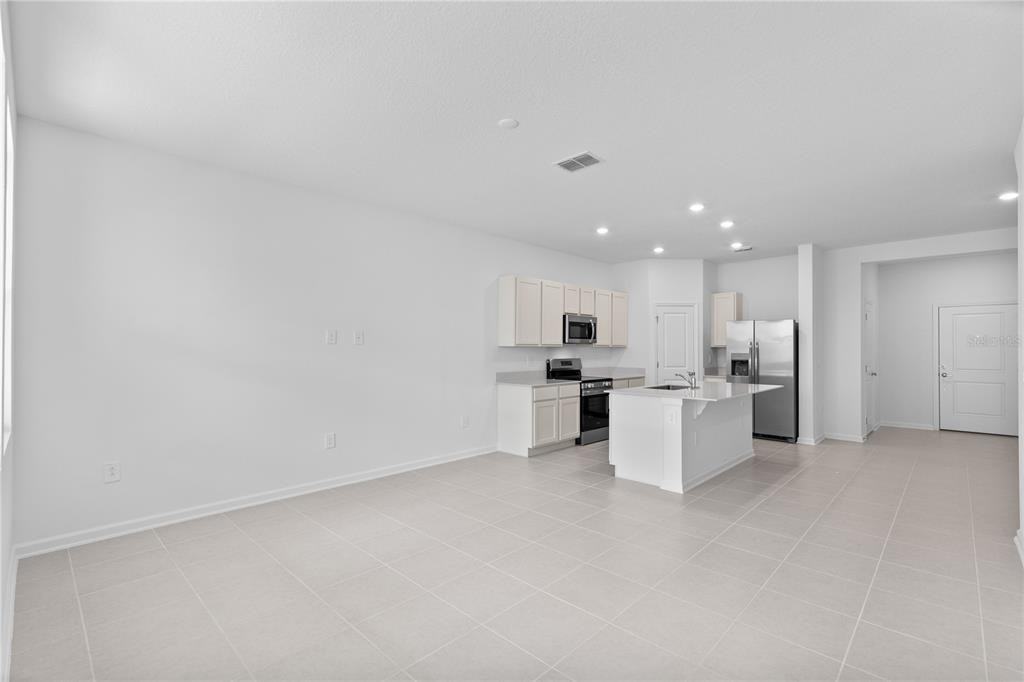 624 Poppy Ln #624 - Photo 6 of 23