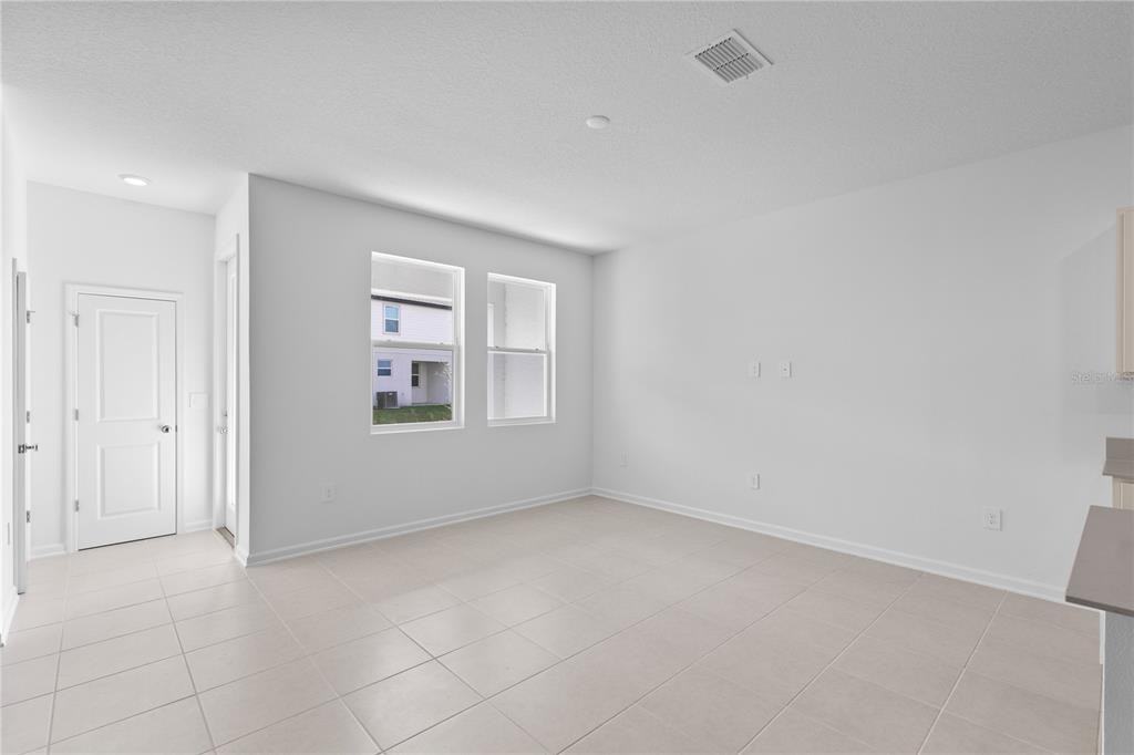 624 Poppy Ln #624 - Photo 7 of 23