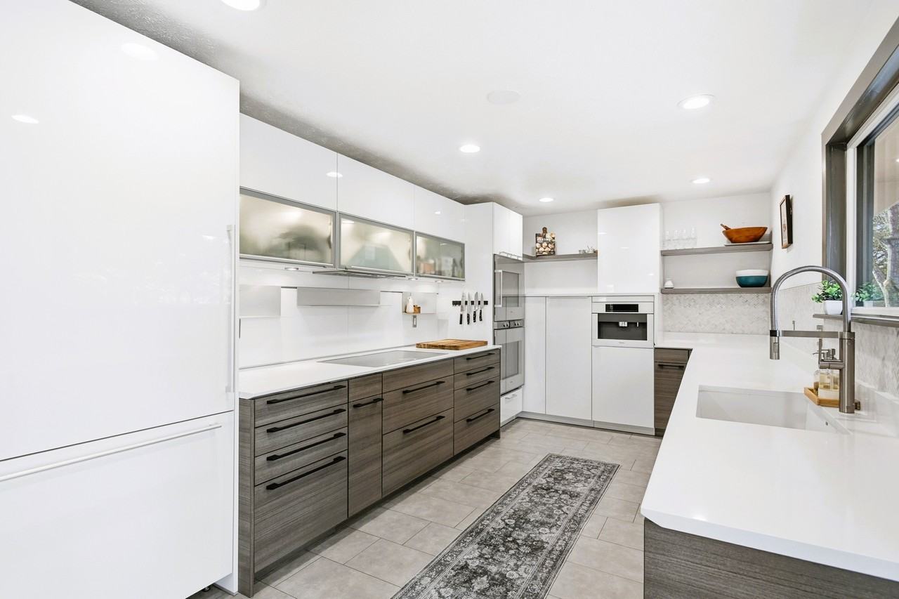 1521 Genesee Ridge Rd #1 - Photo 3 of 41