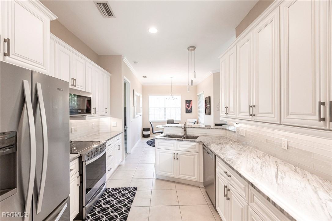 9013 W Ridge Ct #9013 - Photo 3 of 43