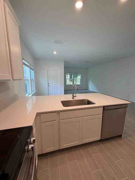 3692 Se 37th Ct #3692 - Photo 5 of 34