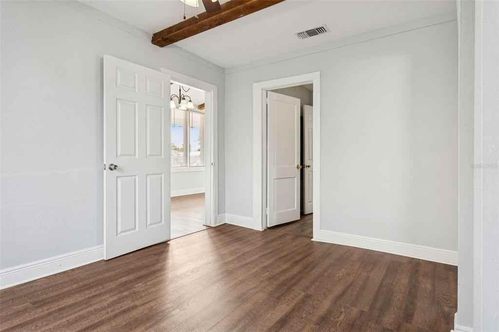 3923 W Broad St #3923 - Photo 4 of 25