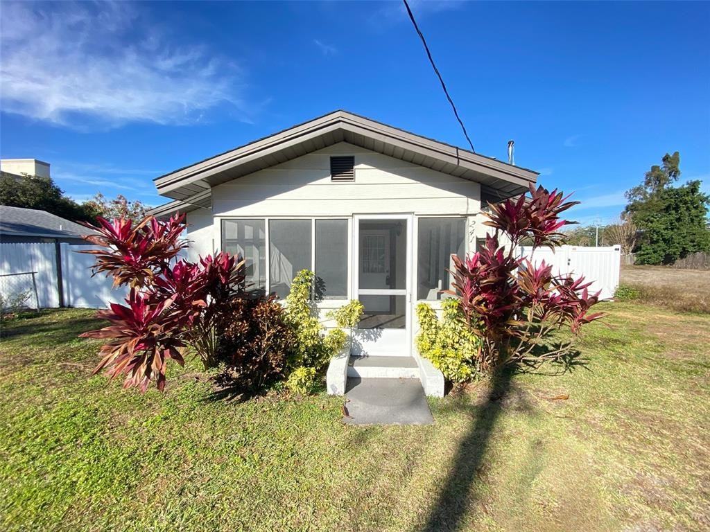 241 E Church Ave #241 - Photo 3 of 20